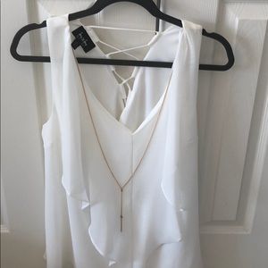 Sleeveless flowy top